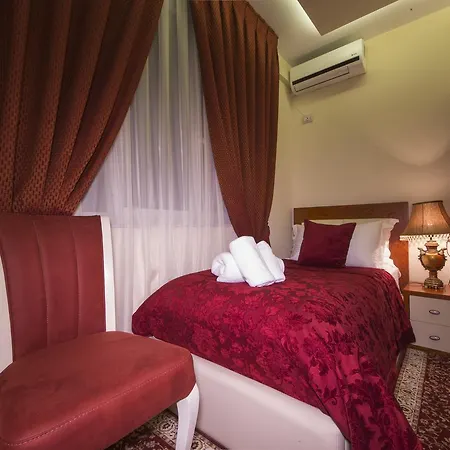 Tako - Hotell Tirana