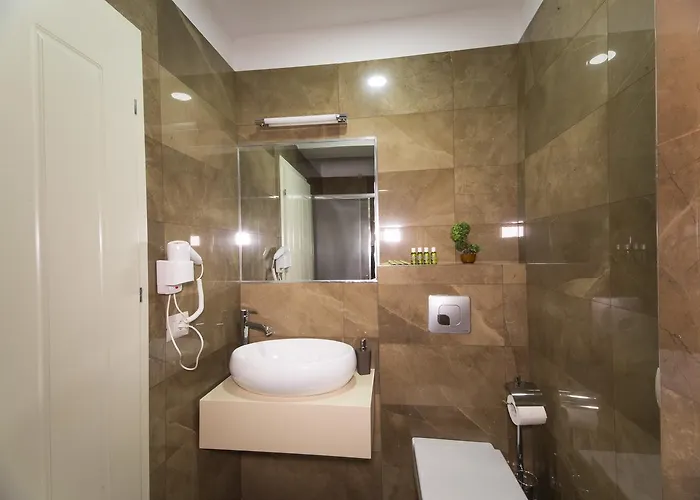 Tako - Szálloda Tirana